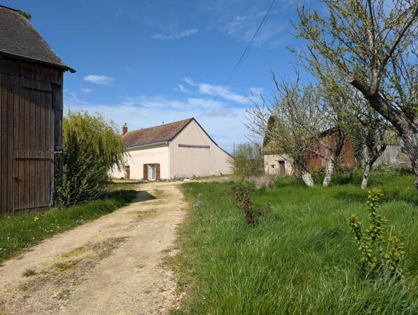 Longère de charme avec dépendances – Environnement campagne, fort potentiel