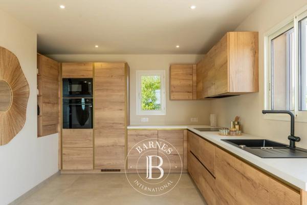 Sainte-Lucie-de-Porto-Vecchio, Villa 5 Chambres -  185 m² à vendre