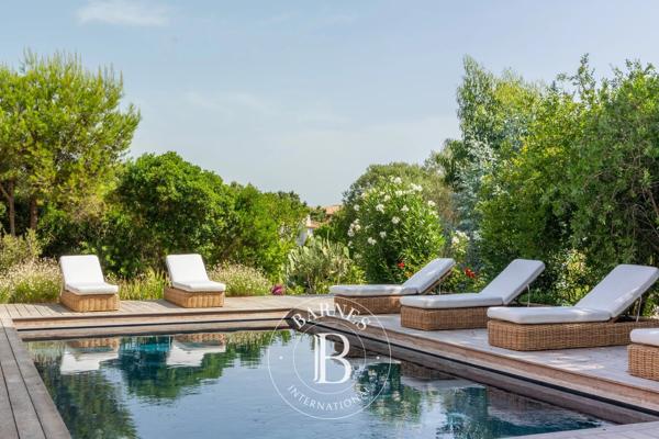 Sainte-Lucie-de-Porto-Vecchio, Villa 5 Chambres -  185 m² à vendre