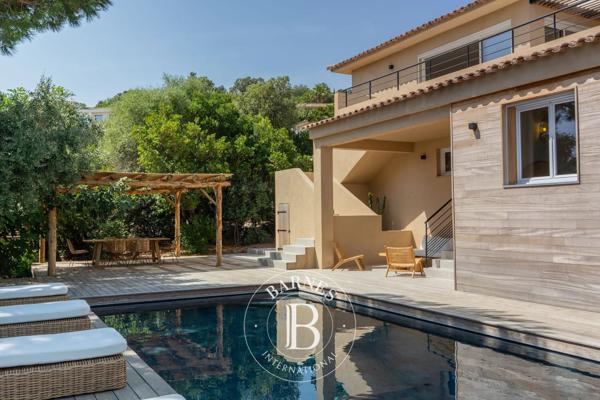 Sainte-Lucie-de-Porto-Vecchio, Villa 5 Chambres -  185 m² à vendre