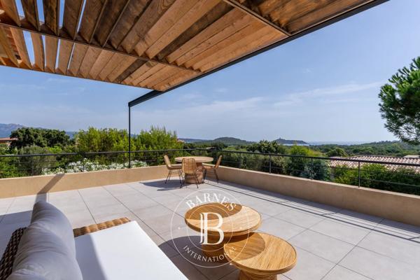 Sainte-Lucie-de-Porto-Vecchio, Villa 5 Chambres -  185 m² à vendre