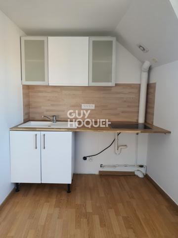 PROXIMITÉ FACULTÉS - ENSEMBLE IMMOBILIER COMPRENANT 8 APPARTEMENTS ET UNE MAISON DE TYPE 4