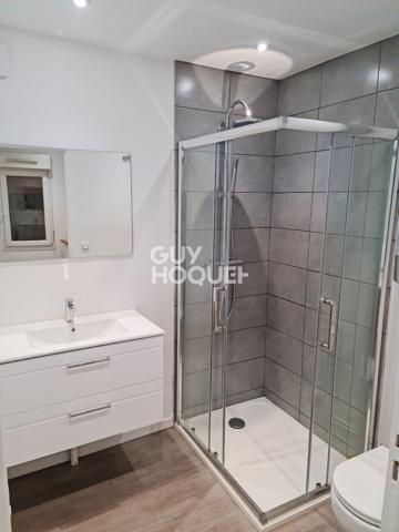 PROXIMITÉ FACULTÉS - ENSEMBLE IMMOBILIER COMPRENANT 8 APPARTEMENTS ET UNE MAISON DE TYPE 4