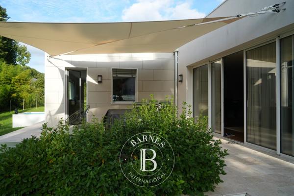 Mâcon, Maison 5 Chambres -  291 m² à vendre