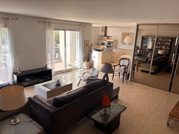 Villa de 176 m2 aux portes de la mer ? Élégance & art de vivre à Sigean