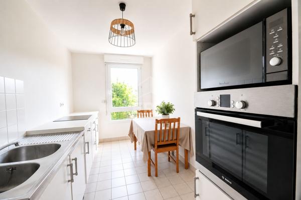 2 pièces 58 m² CALME-BALCON-PARKING