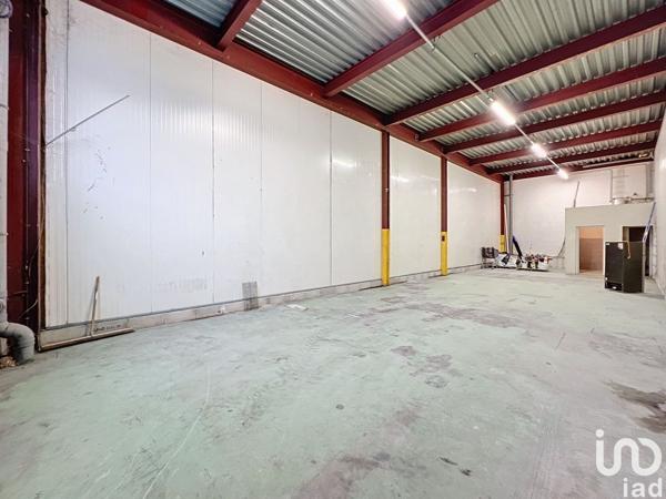 Location atelier 100 m² Brie-Comte-Robert