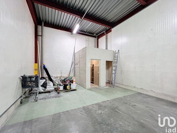 Location atelier 100 m² Brie-Comte-Robert