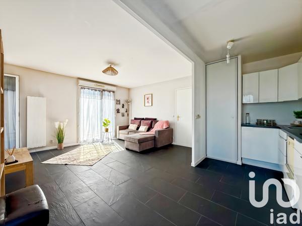 Appartement à vendre 3 pièces 60 m² Sainte-Geneviève-des-Bois