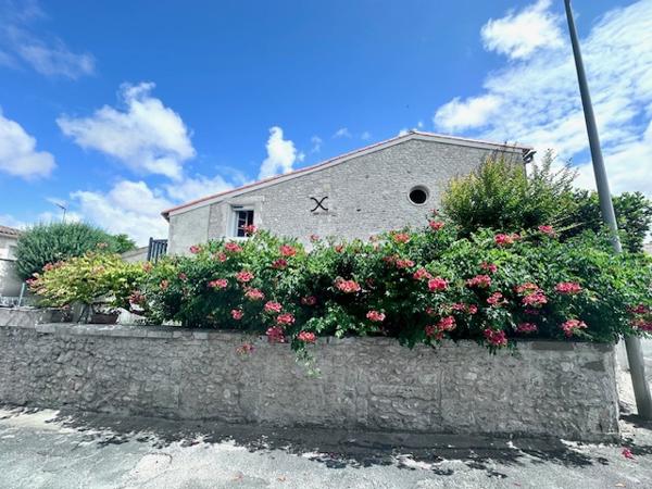 Maison 8 pièces - 180 m² Exclusivité efficity