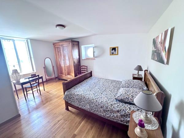 Maison 8 pièces - 180 m² Exclusivité efficity