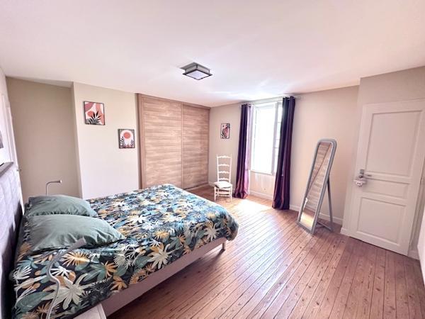 Maison 8 pièces - 180 m² Exclusivité efficity