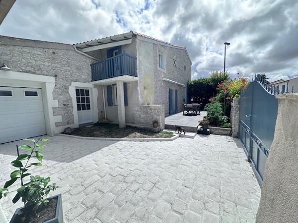 Maison 8 pièces - 180 m² Exclusivité efficity