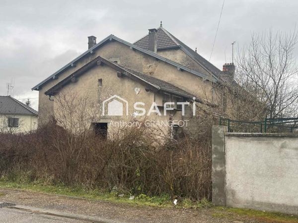 IMMEUBLE DE 3 APPARTEMENTS A RENOVER EN TOTALITE