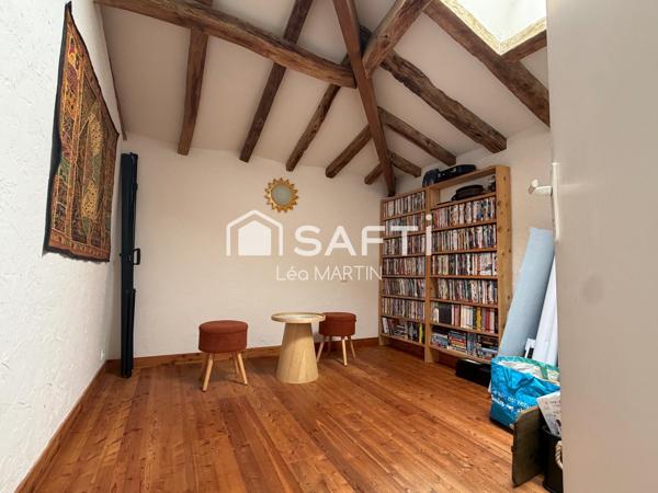 ? Une demeure de caractère... avec la possibilité de détacher une parcelle constructible : une opportunité rare !