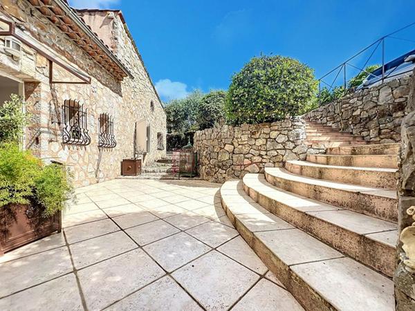 Villa 5 pièces 182 m2 avec TERRAIN DE 1600 M2