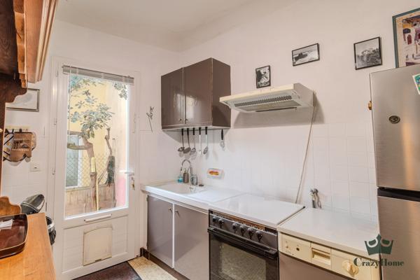 Maison
                                                                                                                                                                                                                                                                                                                        6 pièce(s)                                                                                                                                                                                                          4 chambre(s)                                                                                                                                                                                                          105  m²