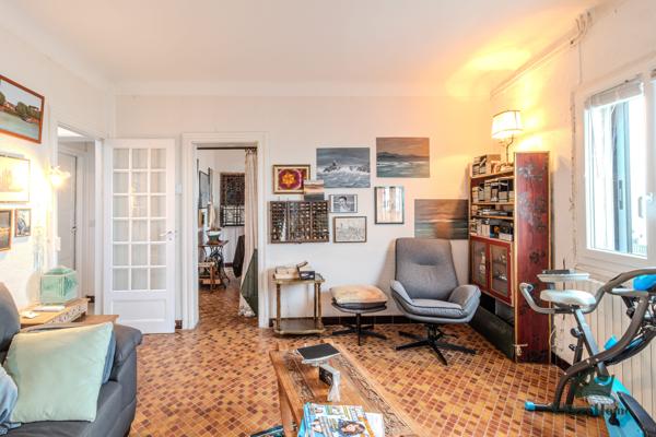 Maison
                                                                                                                                                                                                                                                                                                                        6 pièce(s)                                                                                                                                                                                                          4 chambre(s)                                                                                                                                                                                                          105  m²