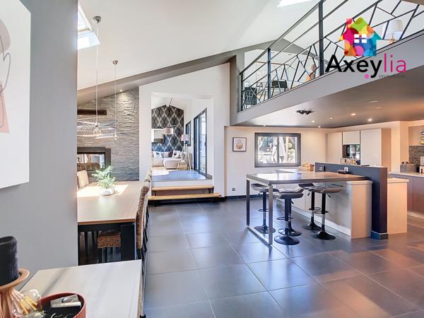 Roanne (42300) A VENDRE - ROANNE - LOFT AVEC TERRASSE SANS VIS-À-VIS ET GARAGE