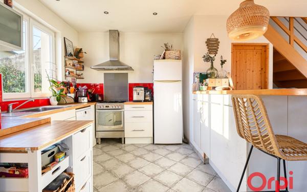 Maison à vendre    5 pièces •  Saint-Genis-Laval