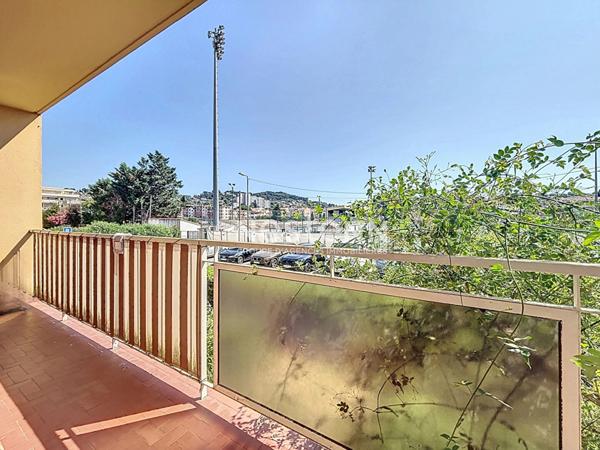 Vallauris - 3/4 Pièces - 72 m² - Parking - Cave.
