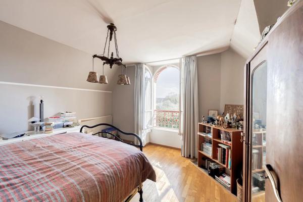 Maison de Maître au cœur de Meaux + Dépendances