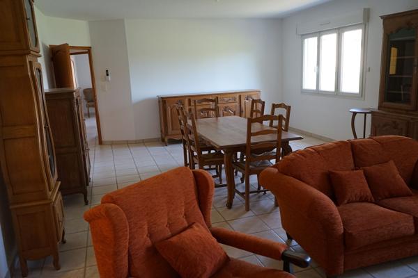 Villa ou ensemble immobilier à Golbey