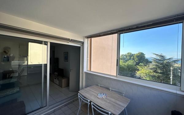 Appartement à vendre    2 pièces • 30,75 m2 Sète