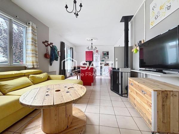 Plain-pied 87 m², village agréable et paisible