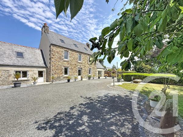 Maison à vendre  6 pièces - 161,40 m 2   LANNION  - 22
