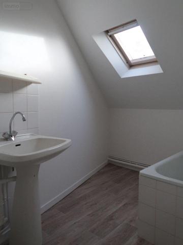 Appartement à vendre à Montfort-sur-Meu en Ille-et-Vilaine (35160), ref : 050/103