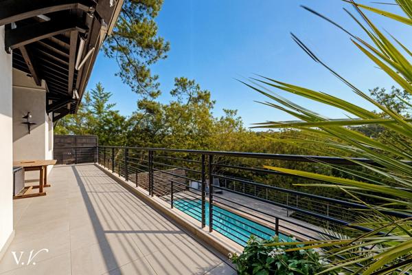 ARCACHON - VILLA AVEC PISCINE