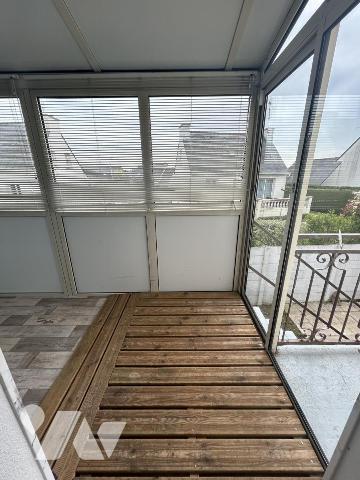 Maison en pierres avec grand jardin clos et terrain constructible détachable 