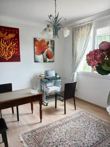 Vente / Maison et grand terrain