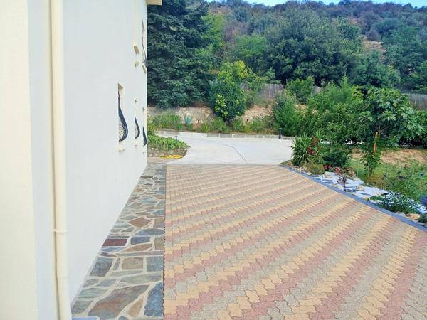 Vente / Maison et grand terrain