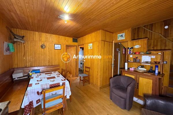 Vente                                                      Chalet
                        
                     6 pièces                      91 m2                     à Abriès-Ristolas