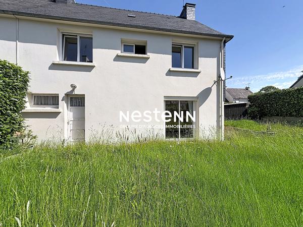 Maison - 5 pièces - 87 m² - ERGUE-GABERIC -  à proximité immédiate des commerces
