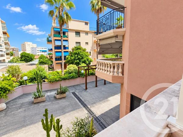 Appartement F3 à vendre  3 pièces - 66,82 m 2   ROQUEBRUNE CAP MARTIN  - 06