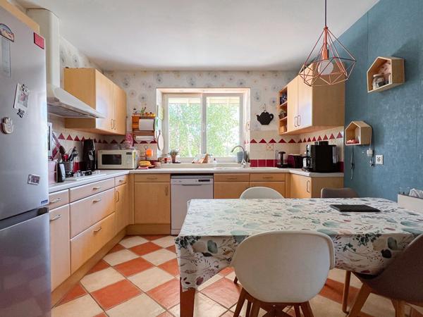A vendre Maison Corzé , 5 chambres, jardin, garage, 210m2, vie de plain-pied