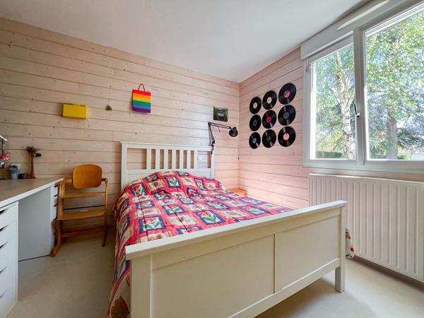 A vendre Maison Corzé , 5 chambres, jardin, garage, 210m2, vie de plain-pied