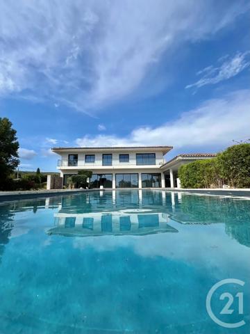 Maison à vendre  6 pièces - 240 m 2   LA CADIERE D AZUR  - 83