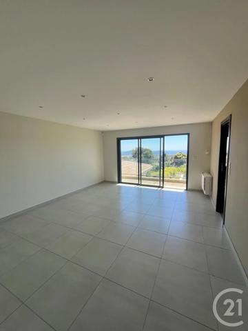 Maison à vendre  6 pièces - 240 m 2   LA CADIERE D AZUR  - 83
