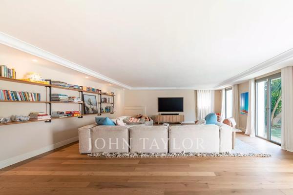 Proche Mougins Village – Beau mas provençal rénové