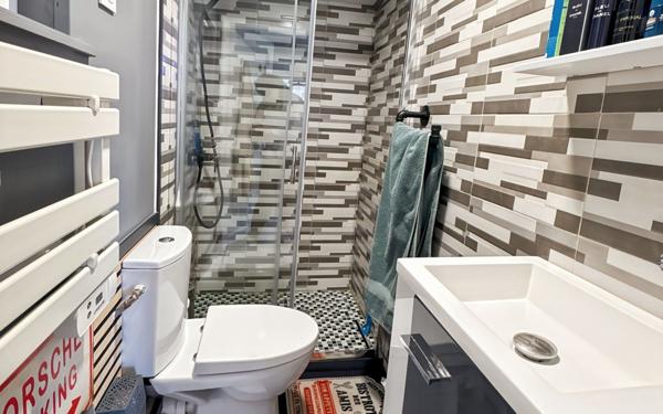 Maison à vendre    3 pièces •  Avaray