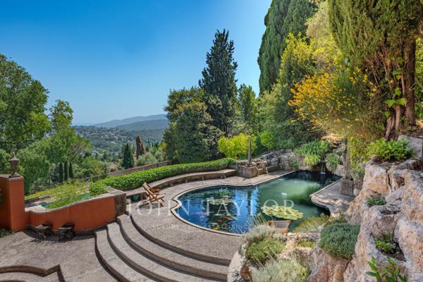 Grasse - Propriété d'exception avec vue panoramique jusqu'à la mer