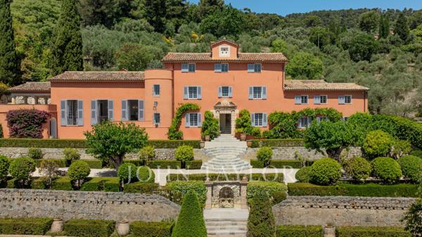 Grasse - Propriété d'exception avec vue panoramique jusqu'à la mer