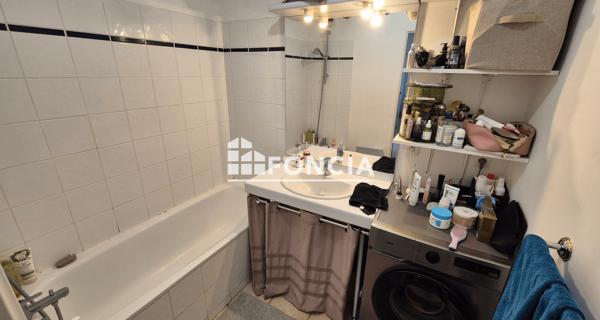 À vendre Appartement 2 pièces 48 m² - Morières-lès-avignon 84310