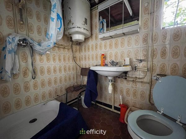Maison
         3 pièces
        - 84 m² Exclusivité 48 000 € *
