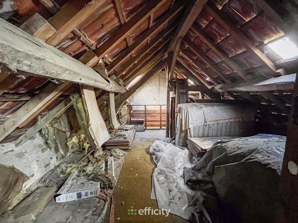 Maison
         3 pièces
        - 84 m² Exclusivité 48 000 € *