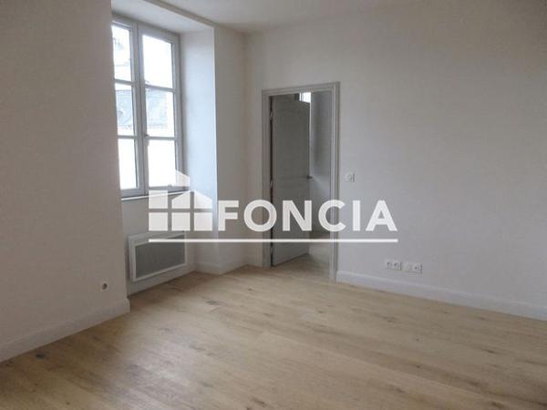 Location Appartement 2 pièces 37.1 m² - 12 PLACE GRAMONT Pau 64000